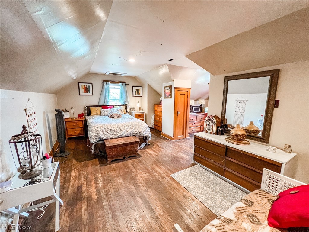 9339 Snow Road Cleveland, OH 44130 - Photo 24 of 33