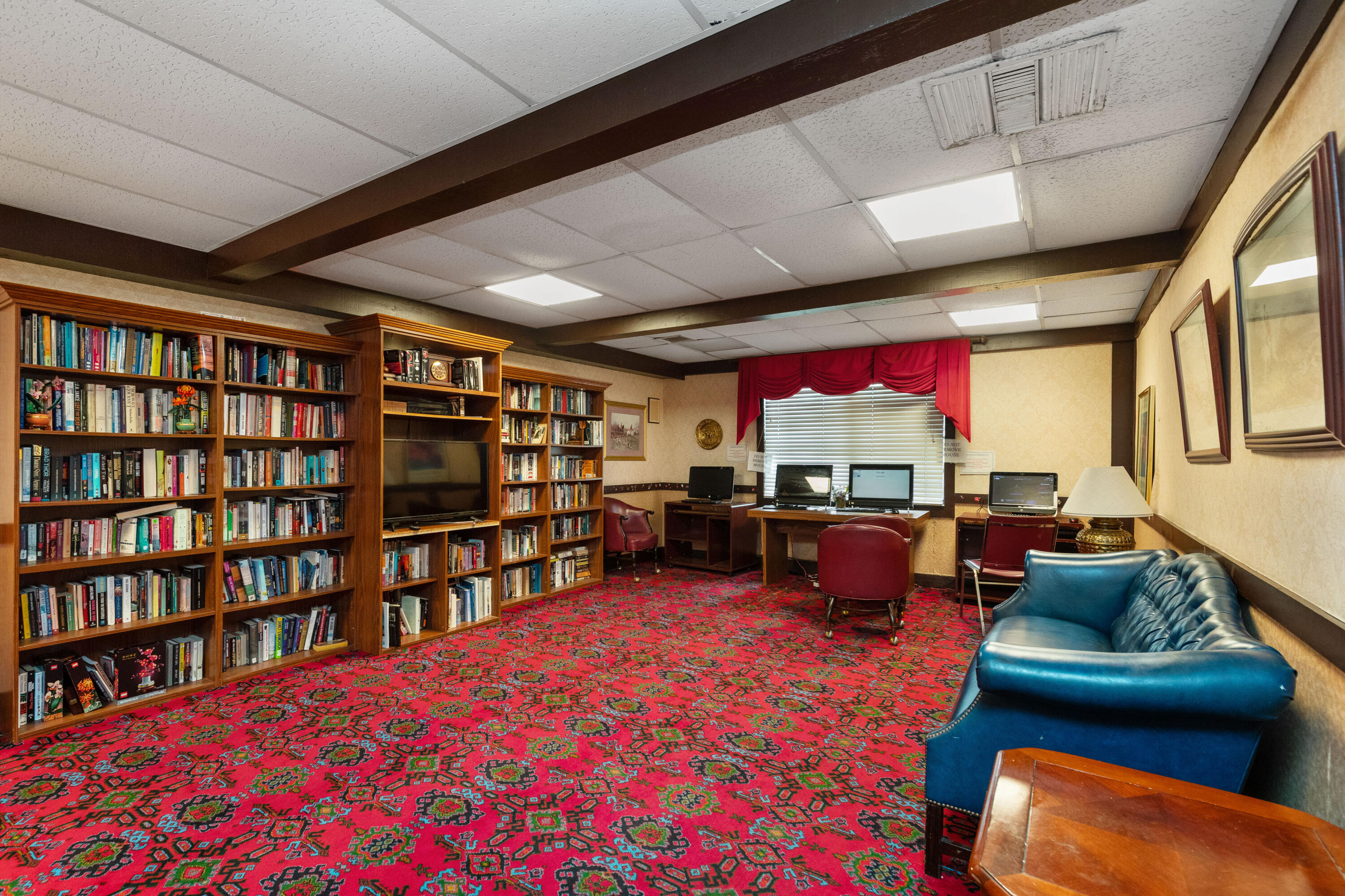 3710 Inverrary Drive, Unit 2G Lauderhill, FL 33319 - Photo 30 of 42 1I6A3354