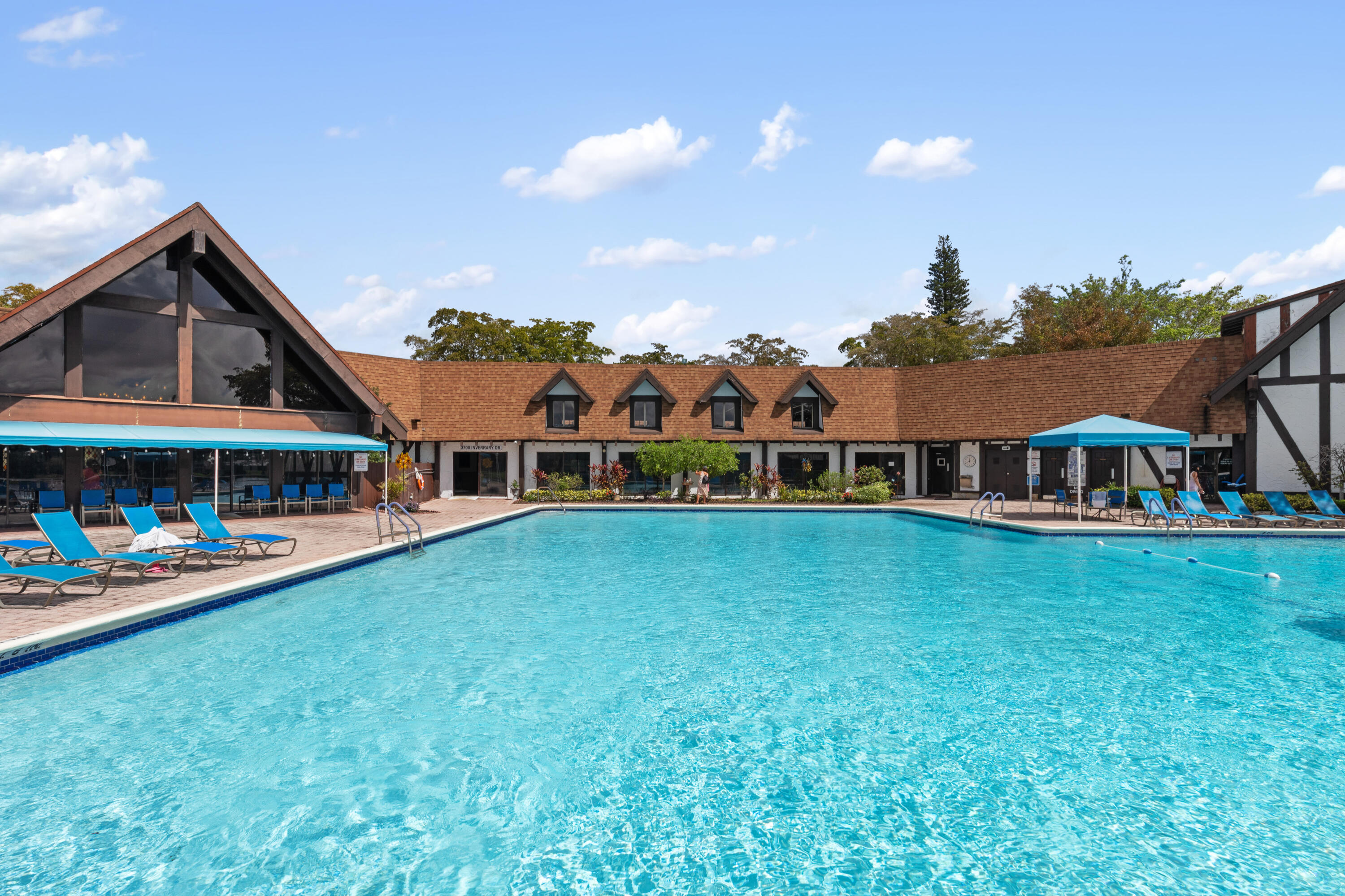 3710 Inverrary Drive, Unit 2G Lauderhill, FL 33319 - Photo 37 of 42 1I6A3381