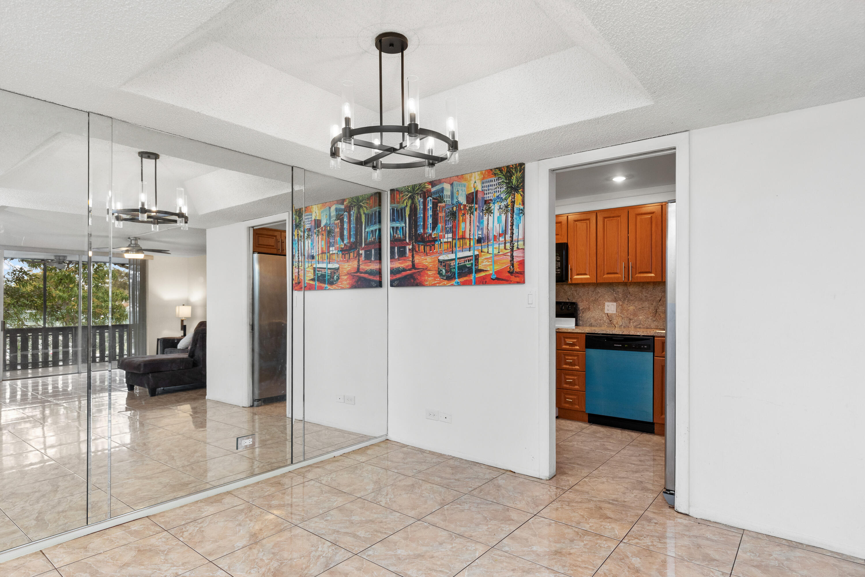 3710 Inverrary Drive, Unit 2G Lauderhill, FL 33319 - Photo 5 of 42 1I6A3311