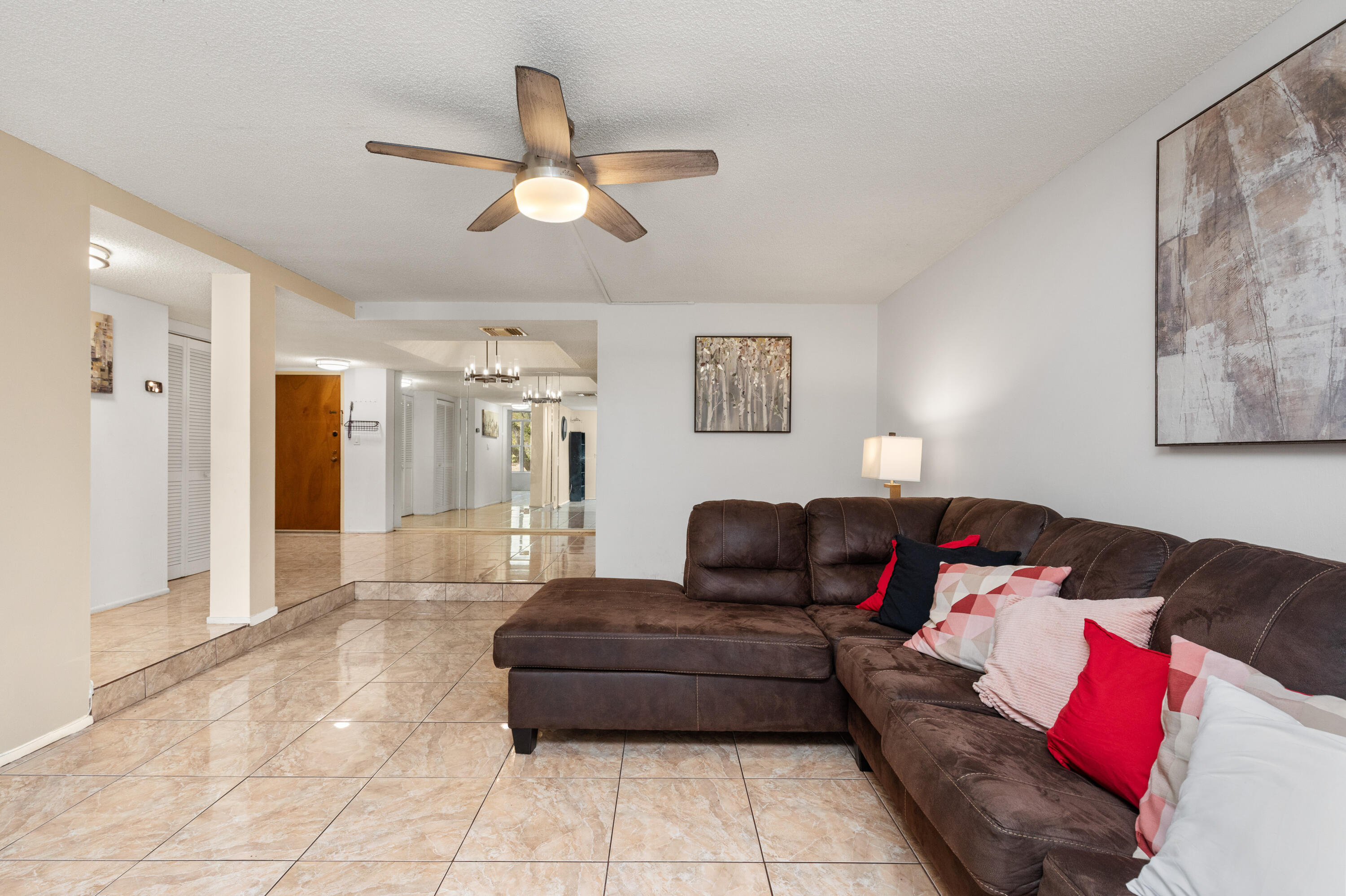 3710 Inverrary Drive, Unit 2G Lauderhill, FL 33319 - Photo 10 of 42 1I6A3319