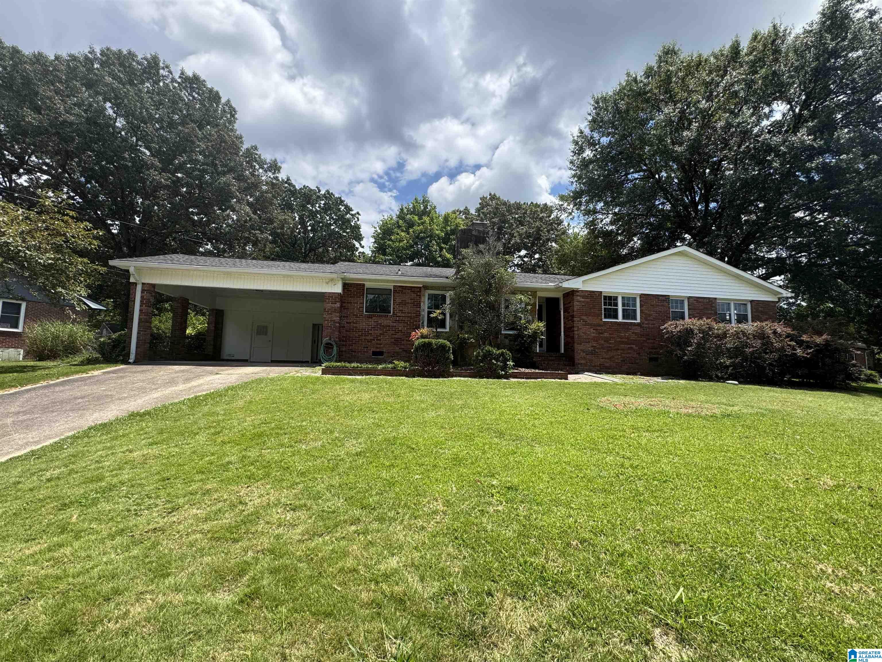 1401 Cloverdale Road Anniston, AL 36207 - Photo 1 of 44