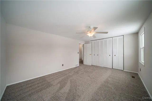 $334,900 | 10 Echodale Avenue, Lysander, NY 13027