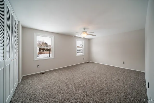 $334,900 | 10 Echodale Avenue, Lysander, NY 13027