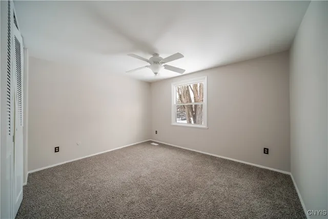 $334,900 | 10 Echodale Avenue, Lysander, NY 13027