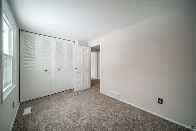 $334,900 | 10 Echodale Avenue, Lysander, NY 13027