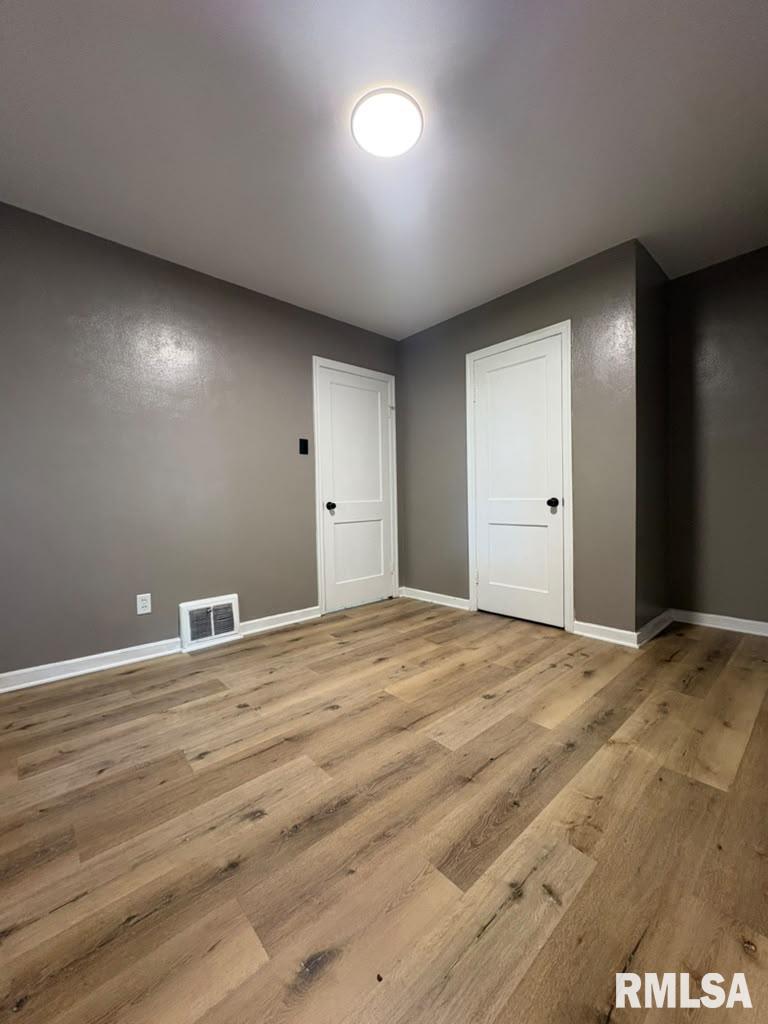 2216 East Lawrence Avenue Springfield, IL 62703 - Photo 9 of 24