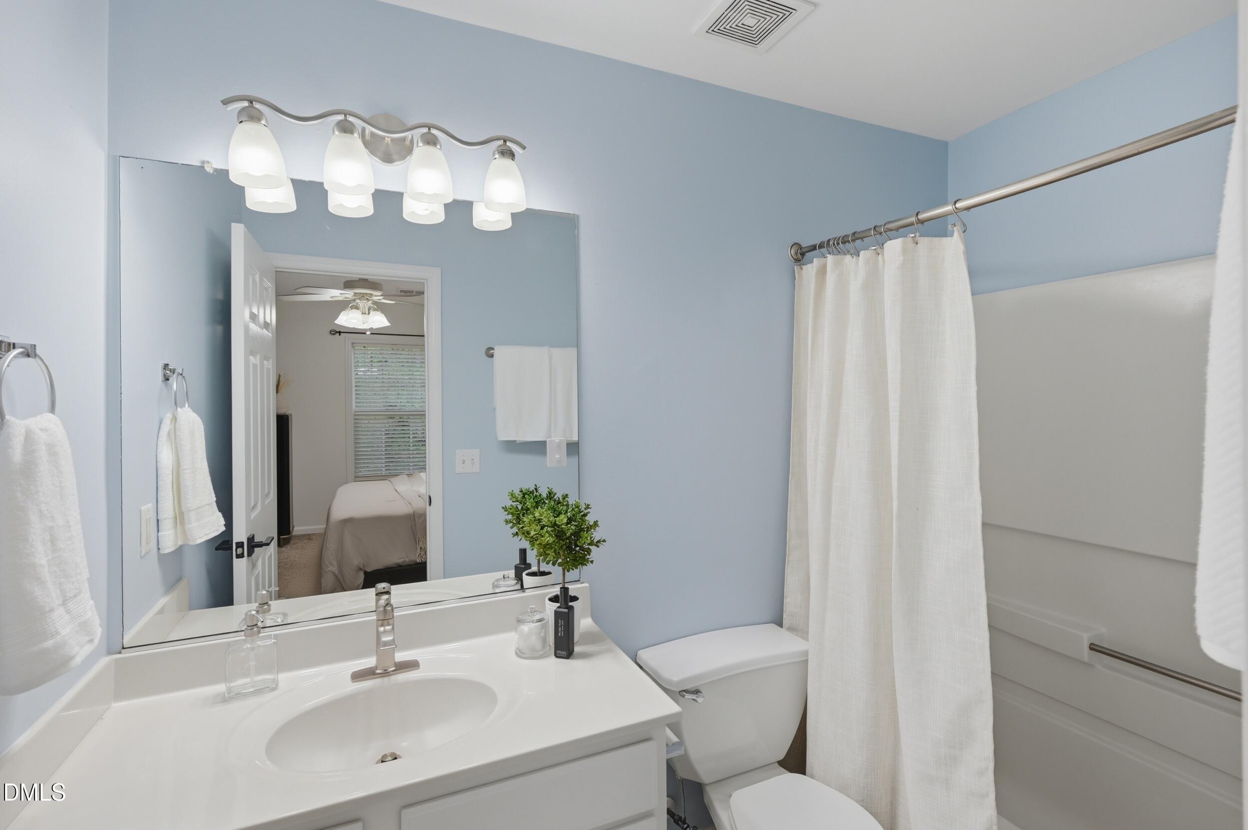 5411 Vista View Court Raleigh, NC 27612 - Photo 3 of 22 Primary Bath