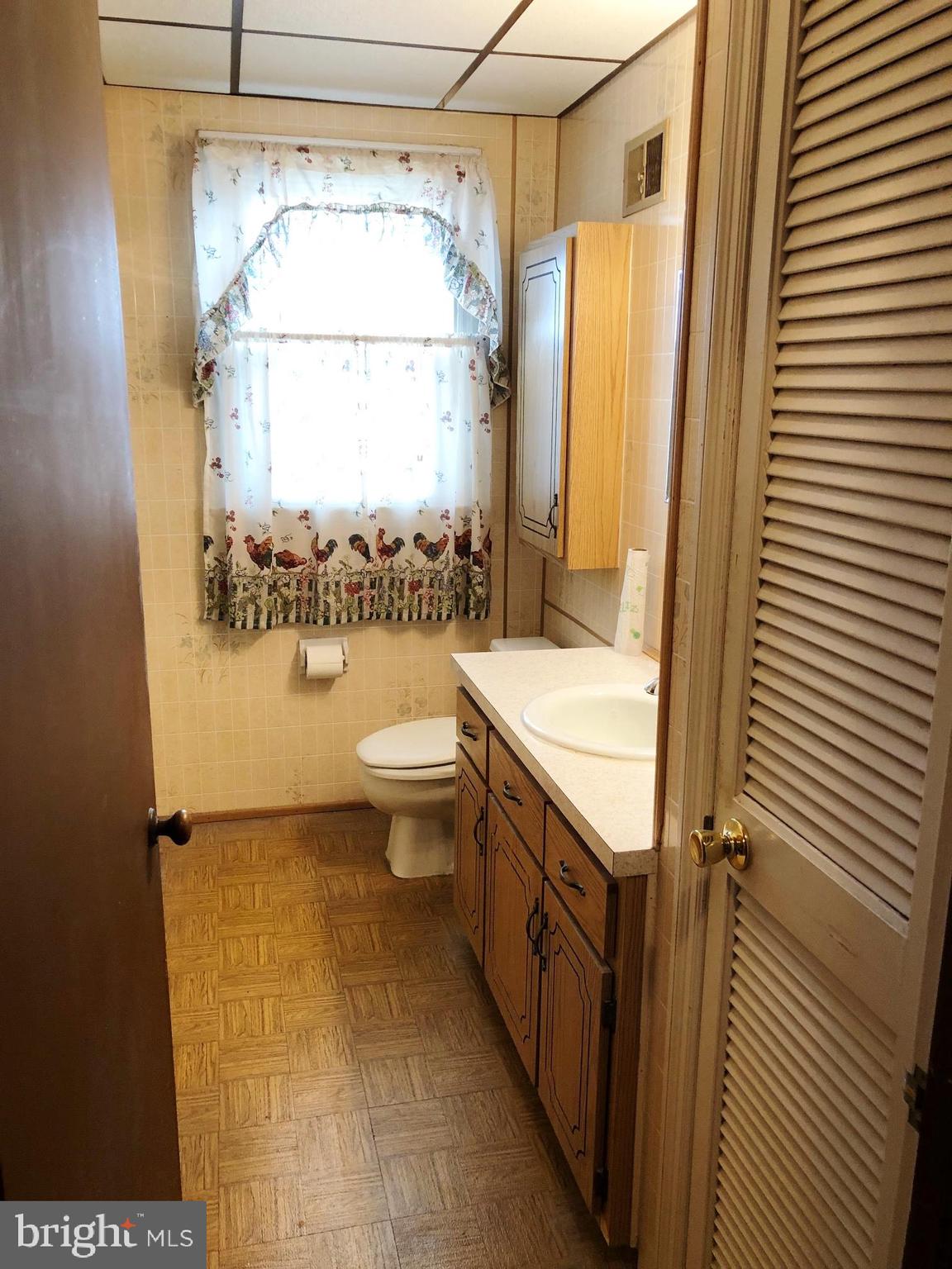 144 North High Street Spring Grove, PA 17362 - Photo 19 of 33
