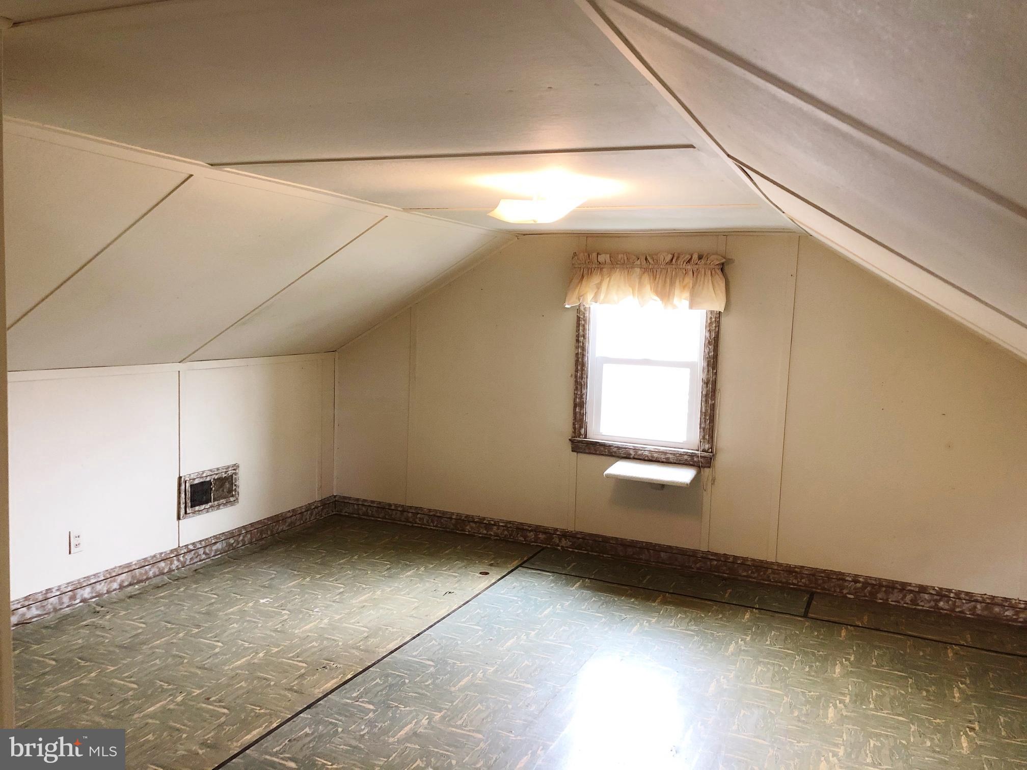 144 North High Street Spring Grove, PA 17362 - Photo 23 of 33