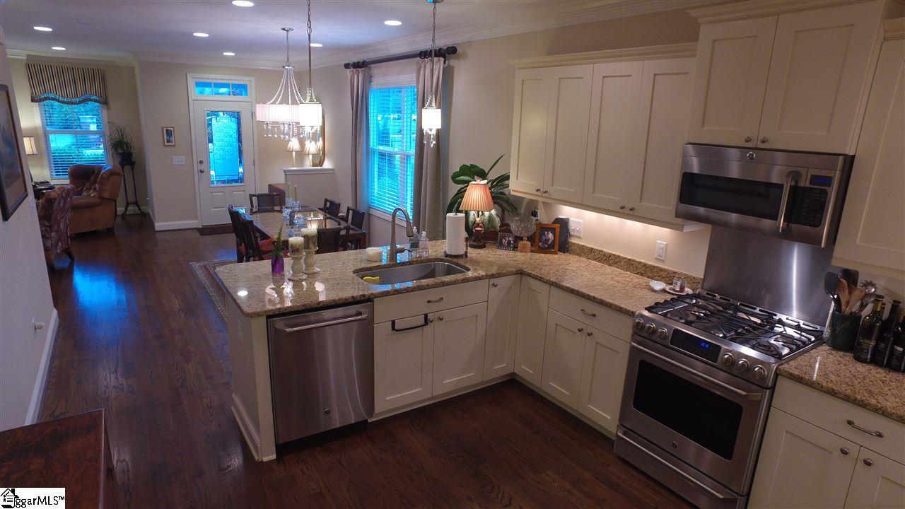 116 Kimborough Street Greenville, SC 29607 - Photo 7 of 23 Gallery Image 7