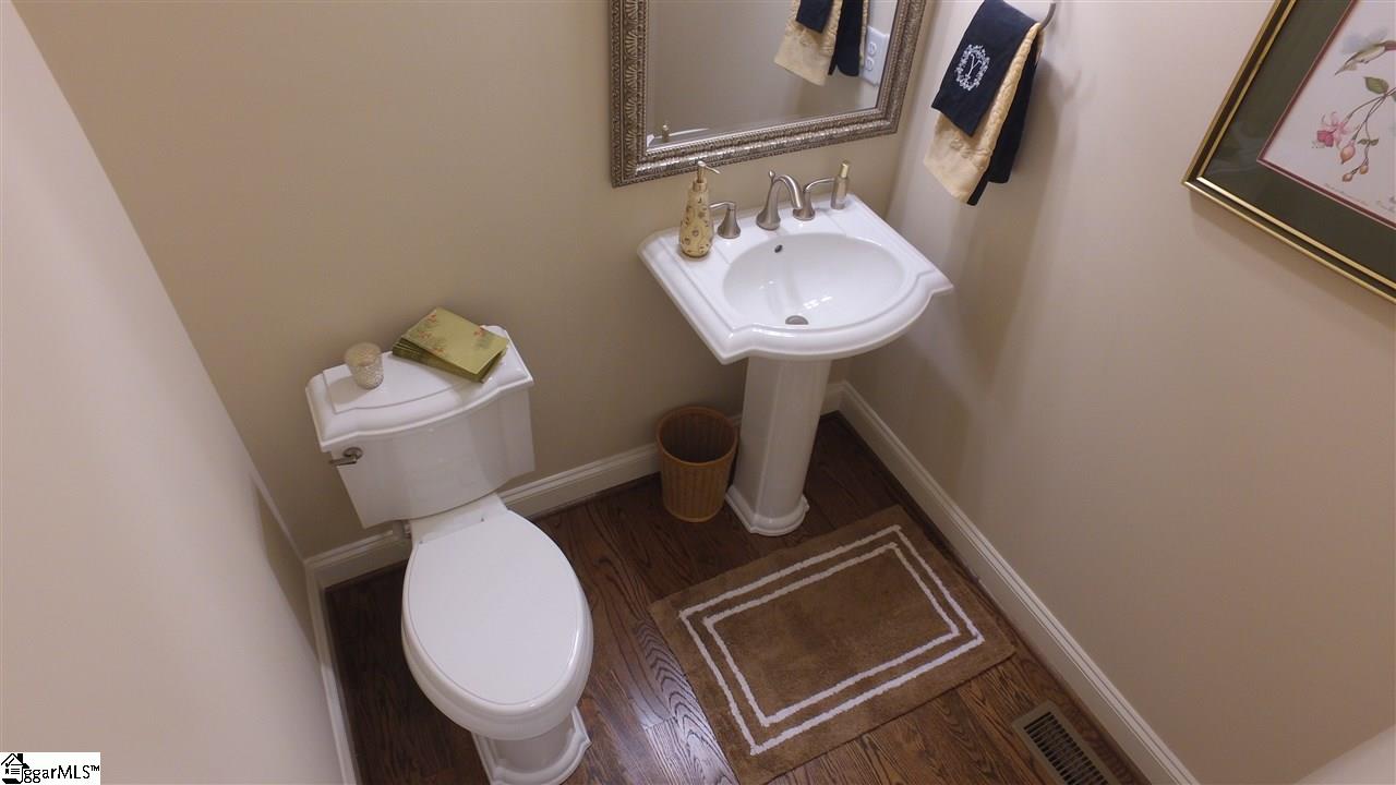 116 Kimborough Street Greenville, SC 29607 - Photo 8 of 23 Gallery Image 8