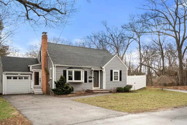 $799,000 | 438 Mt Vernon Street, Dedham, MA 02026