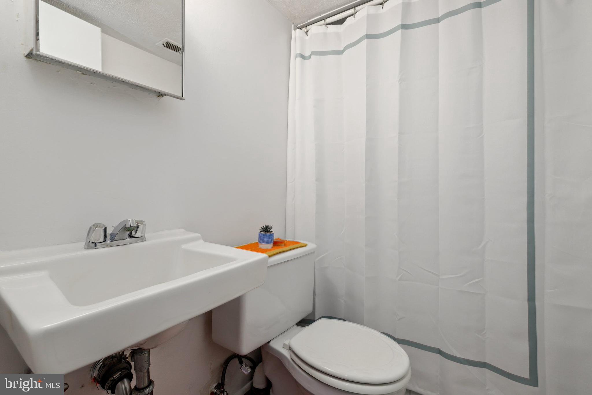 8374 Luce Court Springfield, VA 22153 - Photo 23 of 31 Gallery Image 23