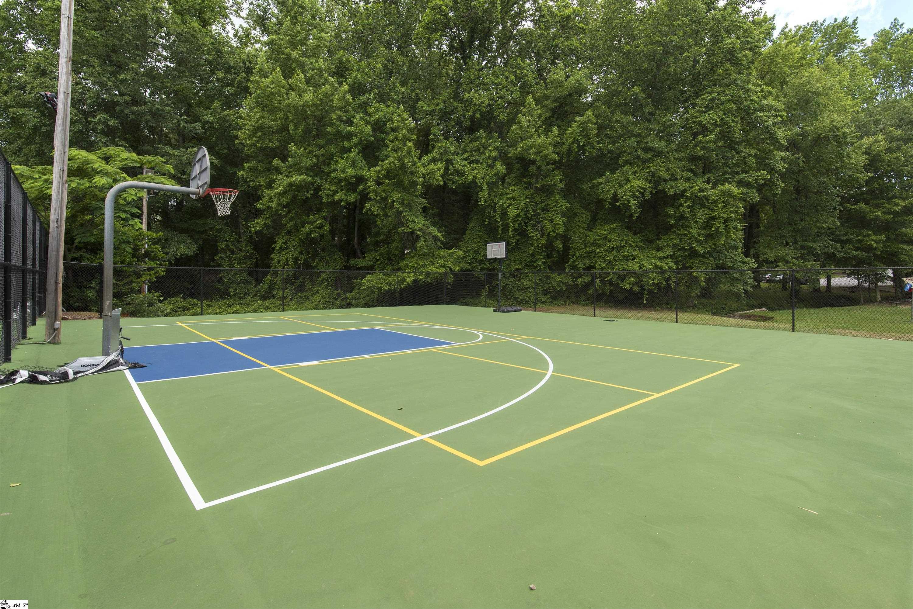 103 Pigeon Point Greenville, SC 29607 - Photo 31 of 35