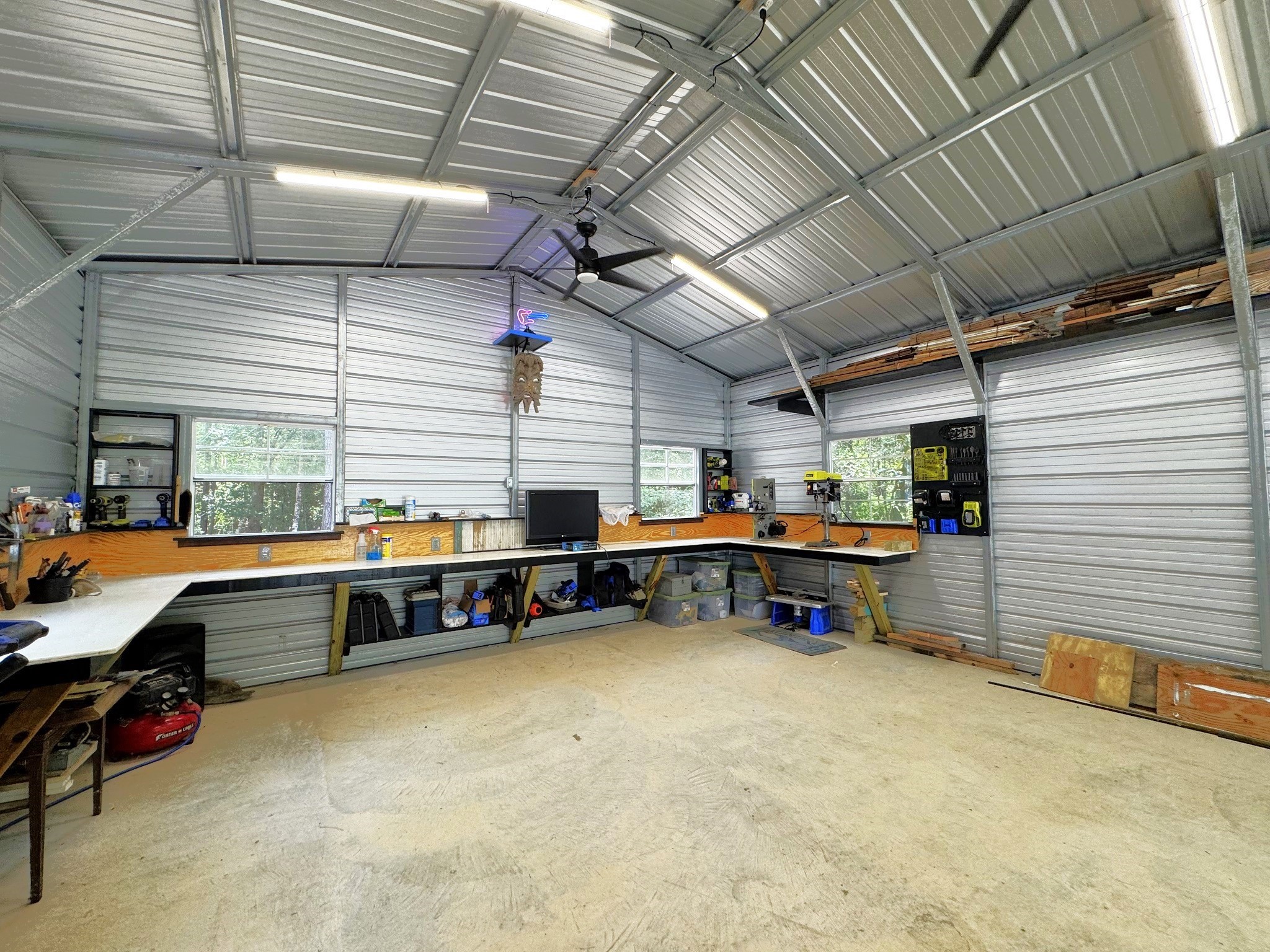 331 County Road 3240 Colmesneil, TX 75938 - Photo 35 of 50 a view of a room with furniture