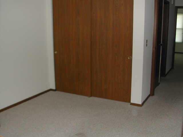 3814-3816 Petzinger Road Columbus, OH 43232 - Photo 8 of 8 Gallery Image 8