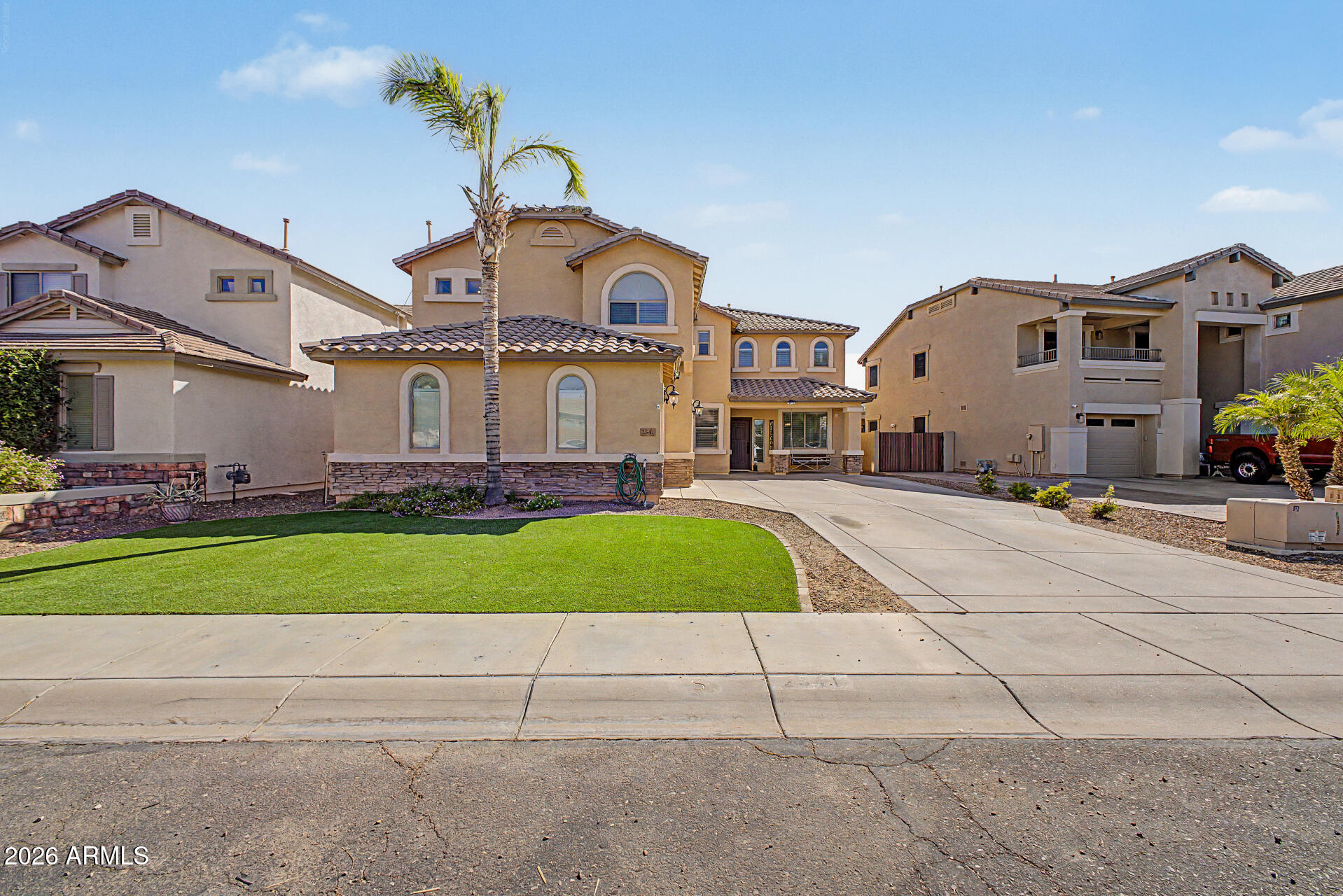 2541 East Ridge Creek Road Phoenix, AZ 85024 - Photo 2 of 43