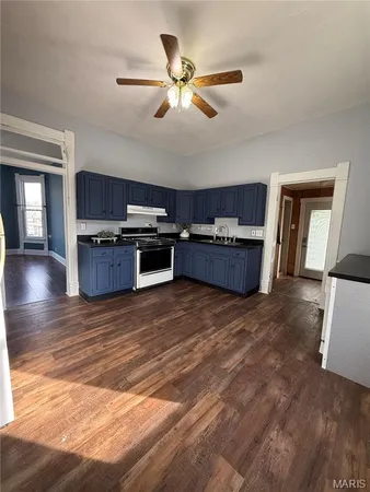 $114,900 | 121 South Low Street, Frankford, MO 63441