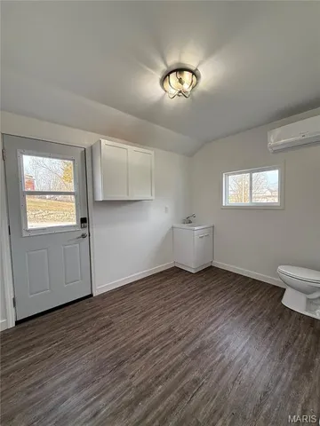 $124,900 | 121 South Low Street, Frankford, MO 63441