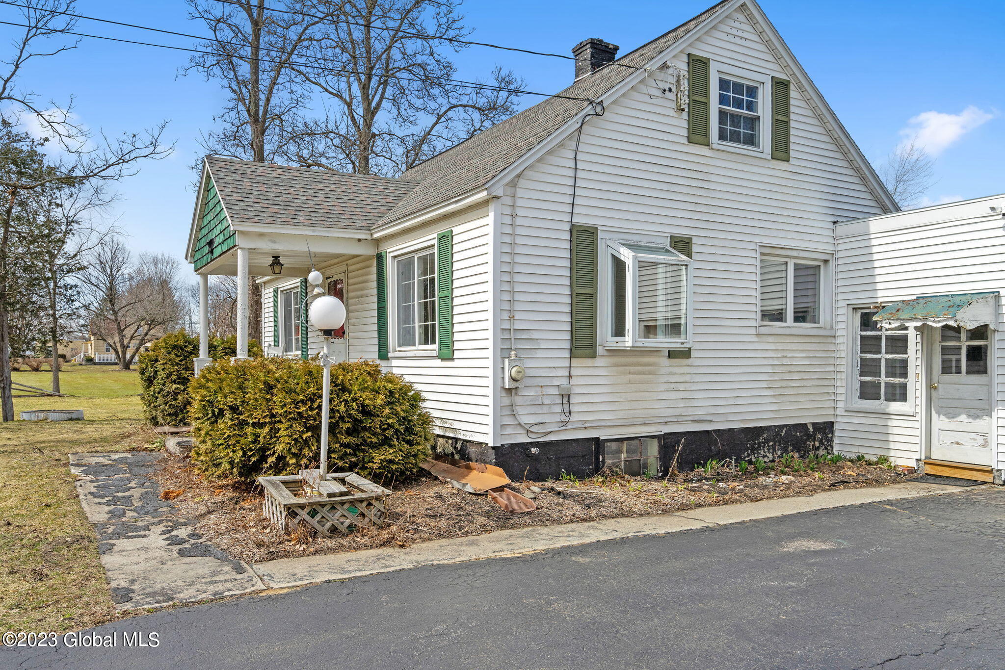 809 Grooms Road Rexford, NY 12148 - Photo 4 of 56 17-web-or-mls-809-grooms-rd
