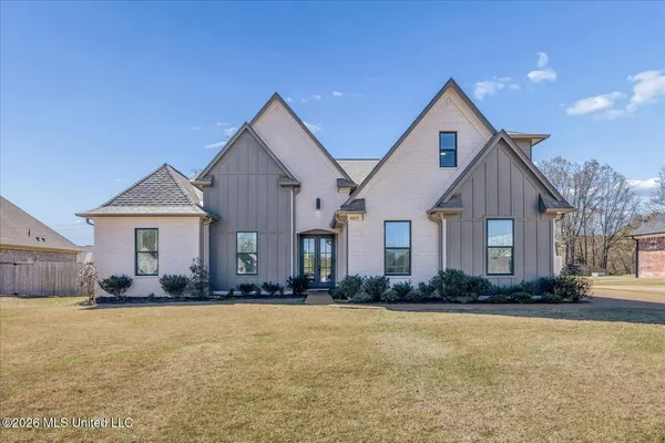 $479,900 | 4055 Bakersfield Drive, Nesbit, MS 38651