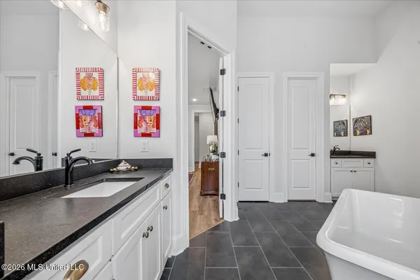 $479,900 | 4055 Bakersfield Drive, Nesbit, MS 38651