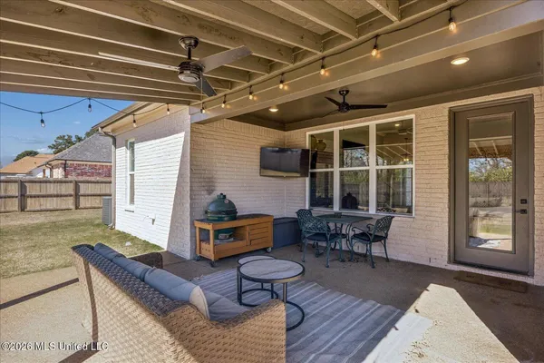 $479,900 | 4055 Bakersfield Drive, Nesbit, MS 38651