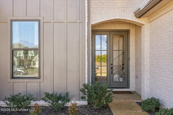 $479,900 | 4055 Bakersfield Drive, Nesbit, MS 38651