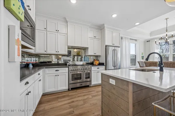 $479,900 | 4055 Bakersfield Drive, Nesbit, MS 38651