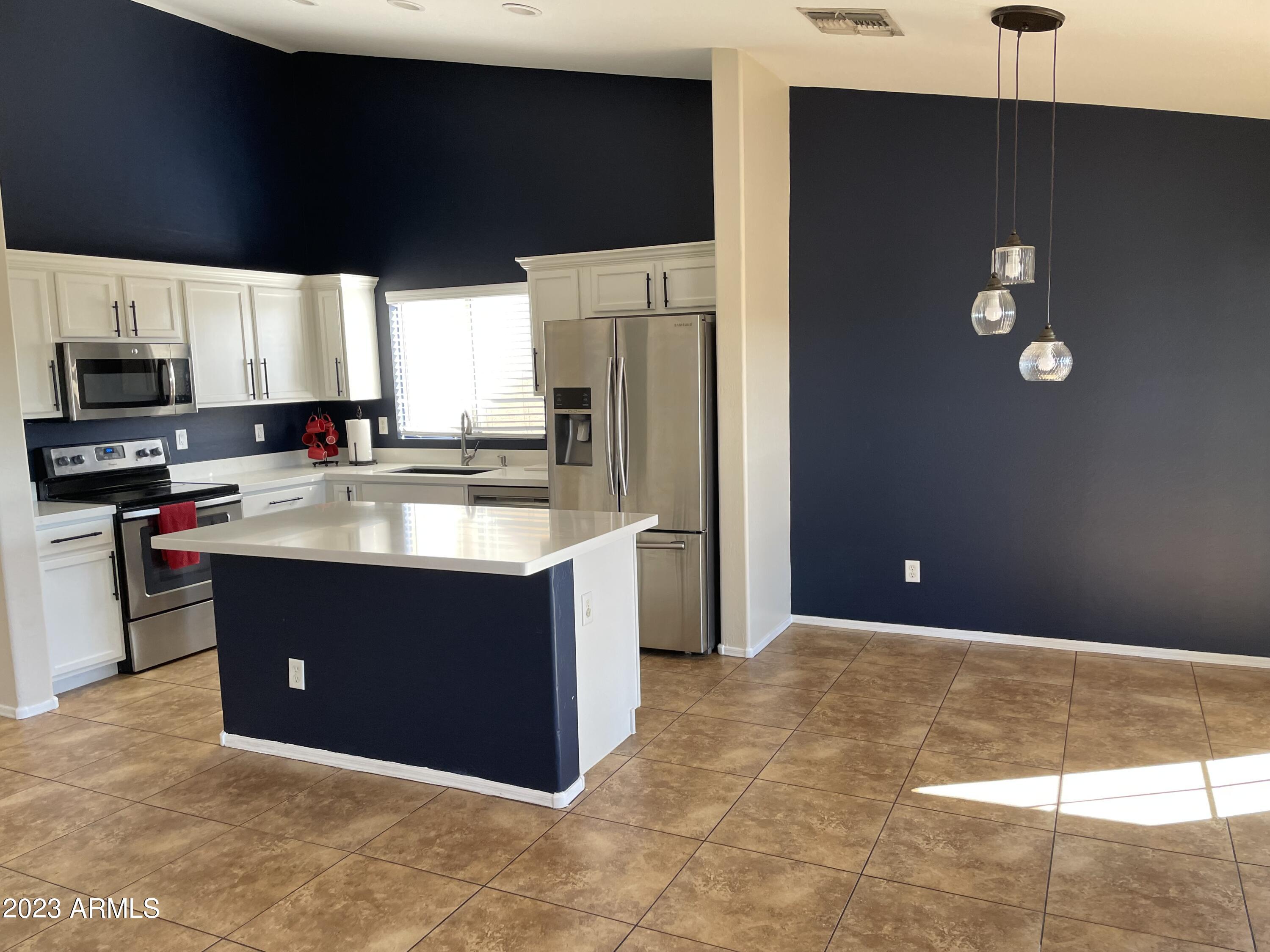 12605 West Boca Raton Road El Mirage, AZ 85335 - Photo 3 of 13 BR - Awsome Kitchen