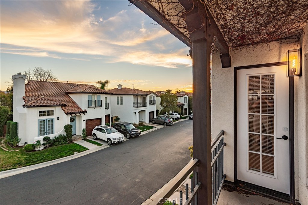 23301 Montecito Place Valencia, CA 91354 - Photo 24 of 41