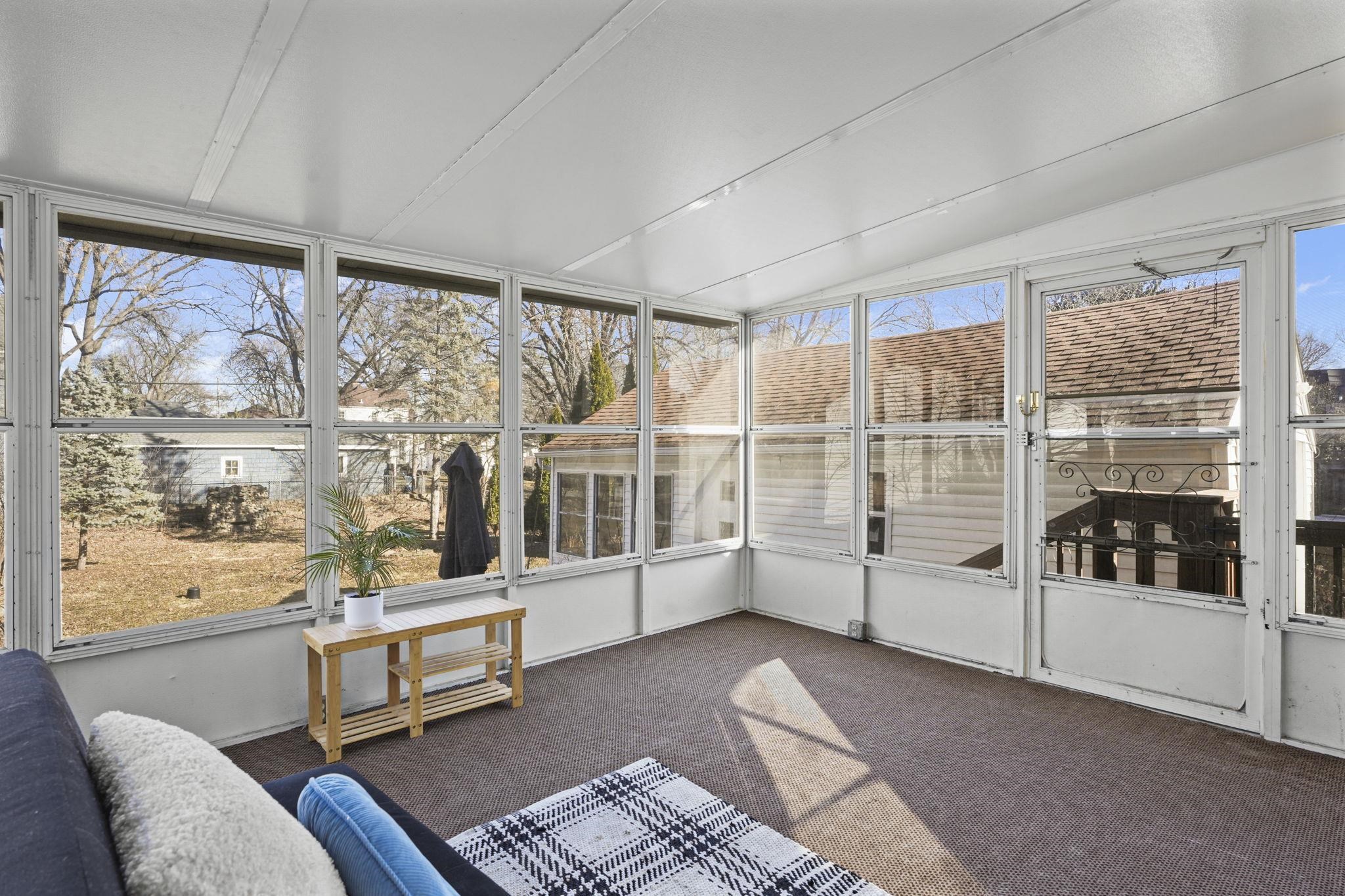 718 West Olin Avenue Madison, WI 53715 - Photo 13 of 33