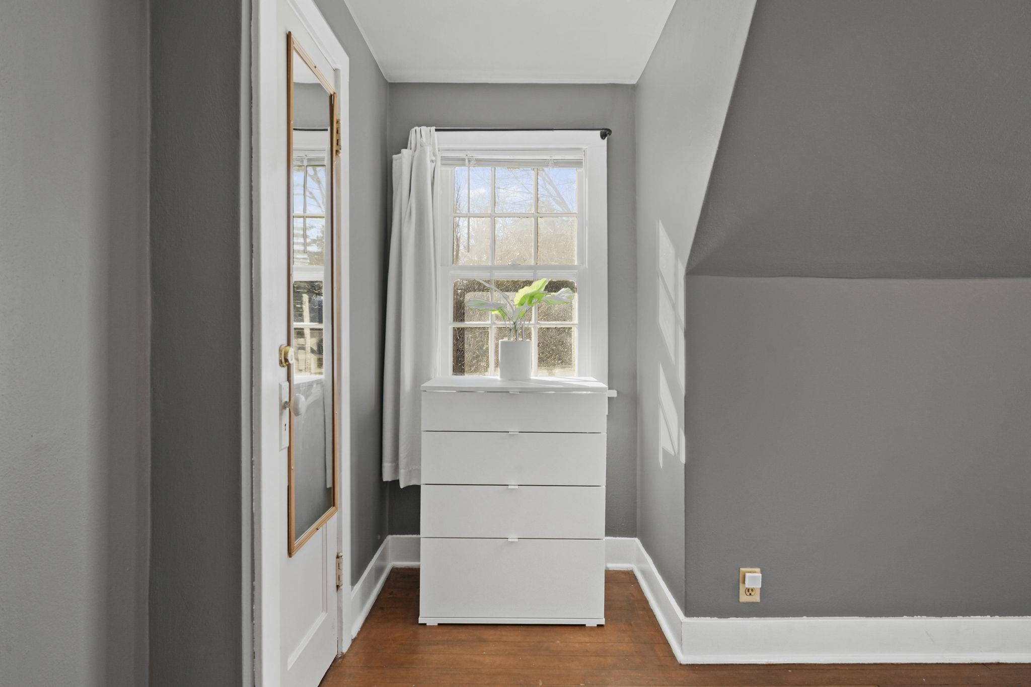 718 West Olin Avenue Madison, WI 53715 - Photo 19 of 33