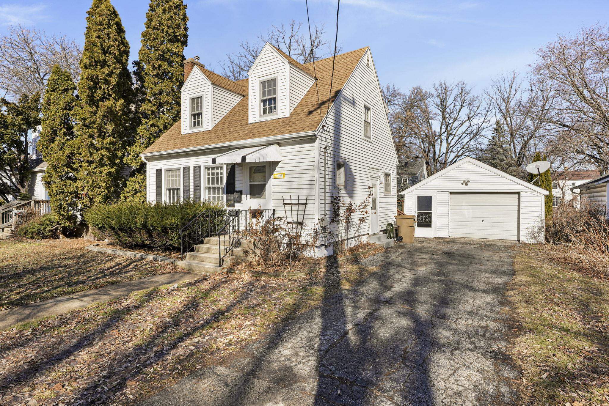 718 West Olin Avenue Madison, WI 53715 - Photo 31 of 33