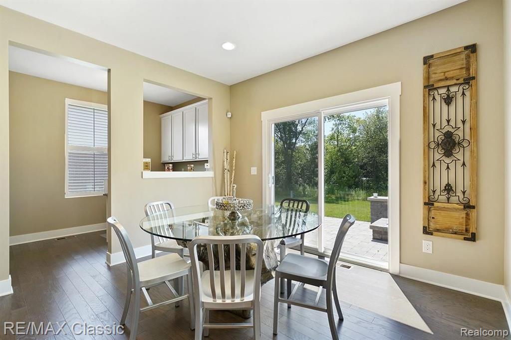 1475 Hickory Ridge Court South Canton, MI 48187 - Photo 13 of 32