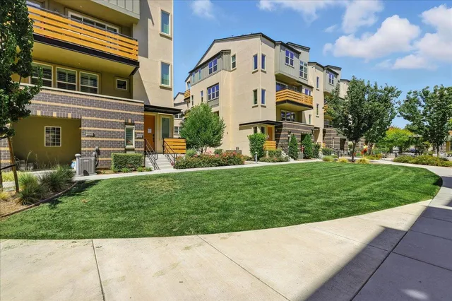 $1,258,000 | 1999 Dobbin Drive, San Jose, CA 95133