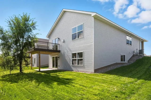 $569,900 | 9815 Pinehurst Drive, Elko New Market, MN 55020