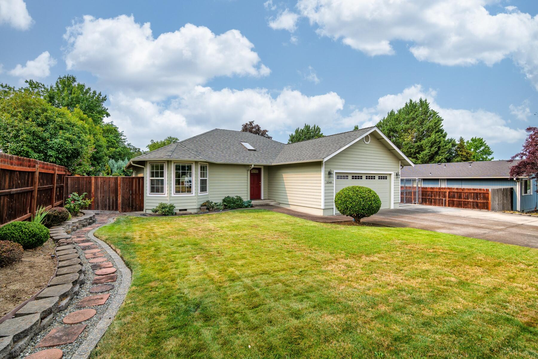 3348 Delta Waters Road Medford, OR 97504 - Photo 2 of 46 batch_2