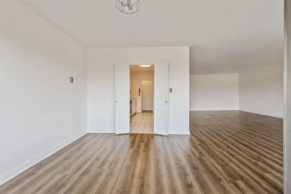 $3,400 | 6 Horizon Road, Unit 310, Fort Lee, NJ 07024