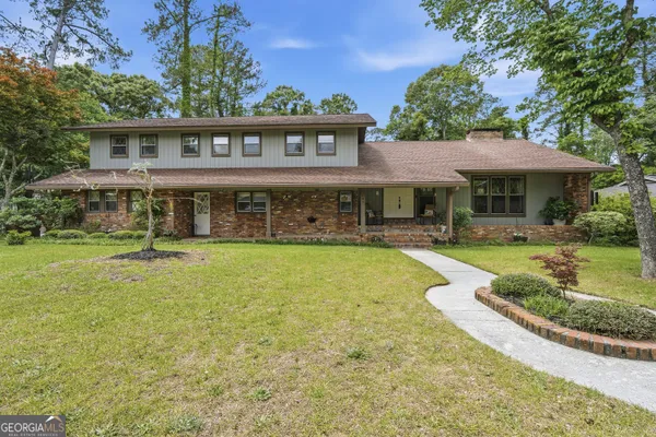 $349,900 | 105 Fox Glen Drive, Warner Robins, GA 31088
