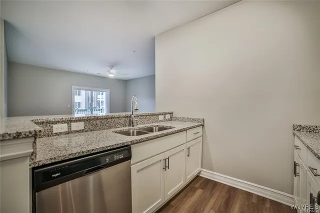 $2,575 | 275 Northill Drive, Unit D, Amherst, NY 14221