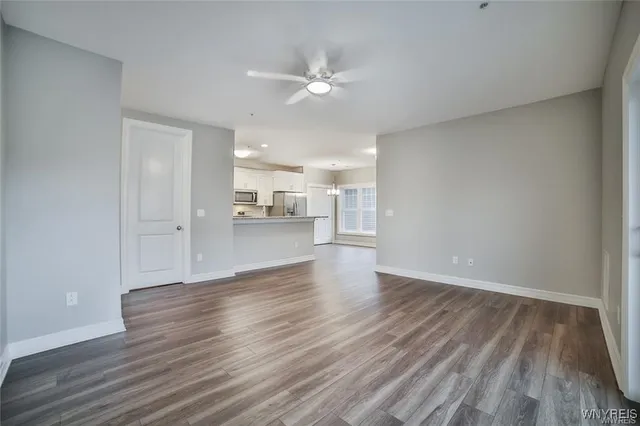 $2,575 | 275 Northill Drive, Unit D, Amherst, NY 14221