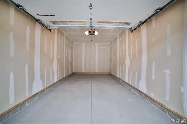 $2,575 | 275 Northill Drive, Unit D, Amherst, NY 14221