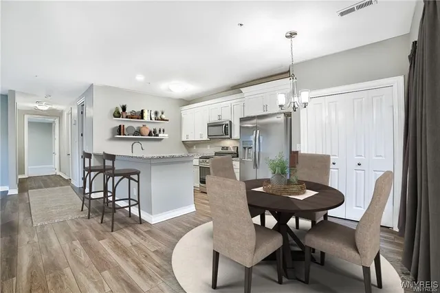 $2,575 | 275 Northill Drive, Unit D, Amherst, NY 14221