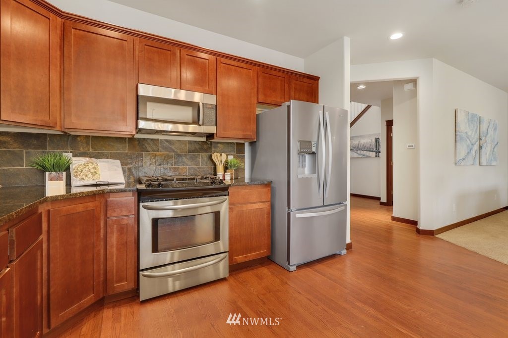 18501 42nd Avenue Southeast Bothell, WA 98012 - Photo 17 of 40 Gallery Image 17