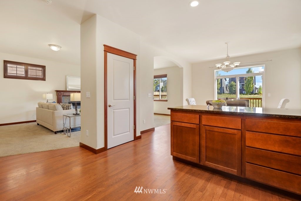 18501 42nd Avenue Southeast Bothell, WA 98012 - Photo 18 of 40 Gallery Image 18