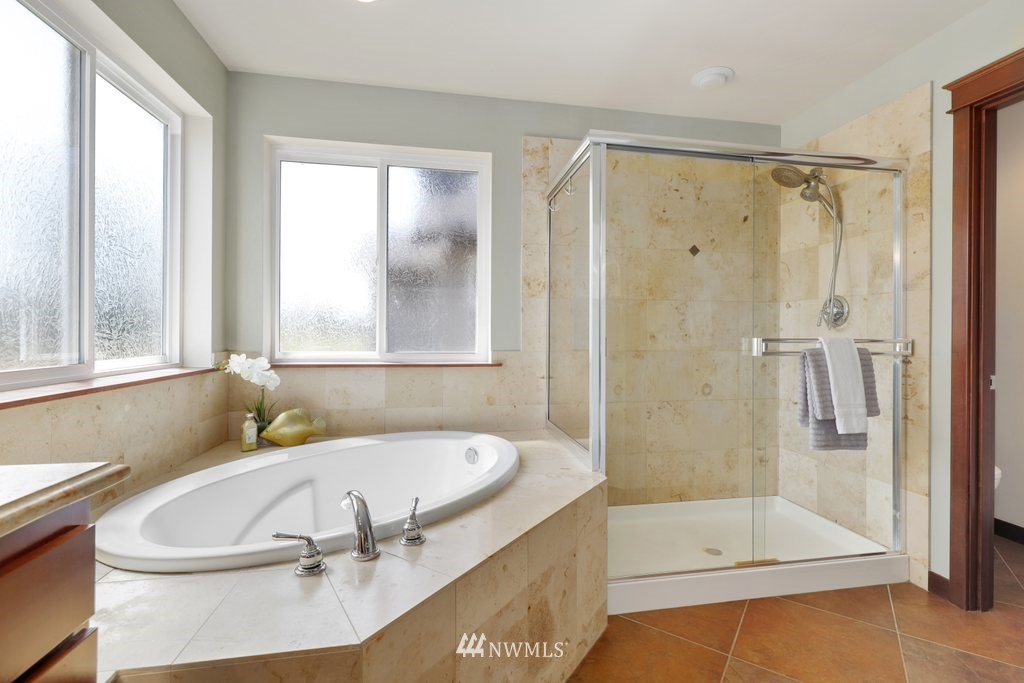 18501 42nd Avenue Southeast Bothell, WA 98012 - Photo 27 of 40 Gallery Image 27