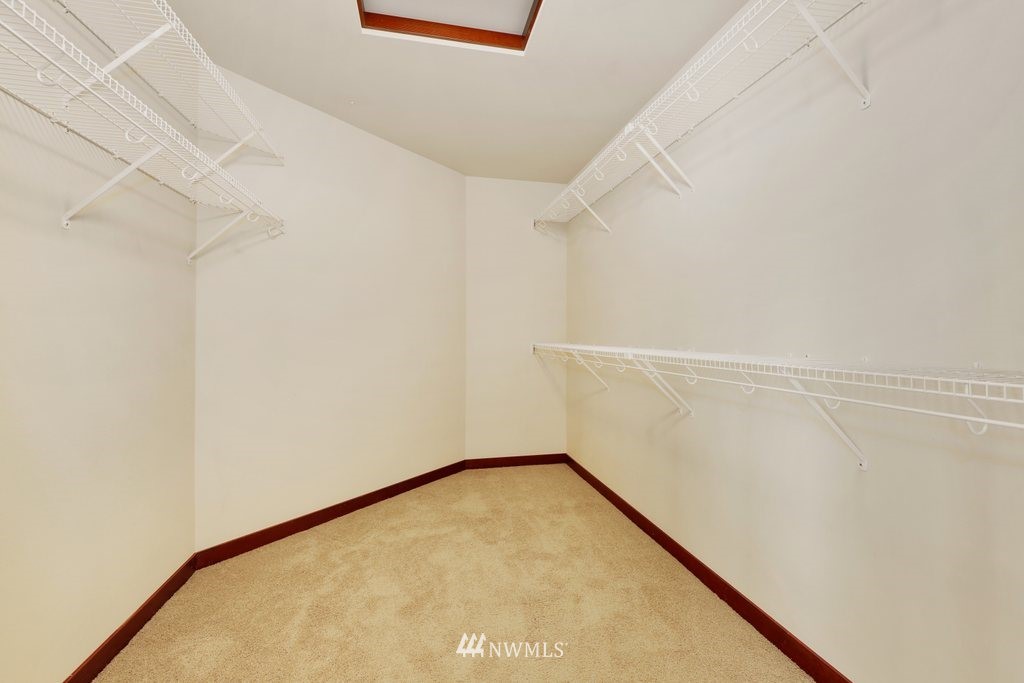 18501 42nd Avenue Southeast Bothell, WA 98012 - Photo 28 of 40 Gallery Image 28