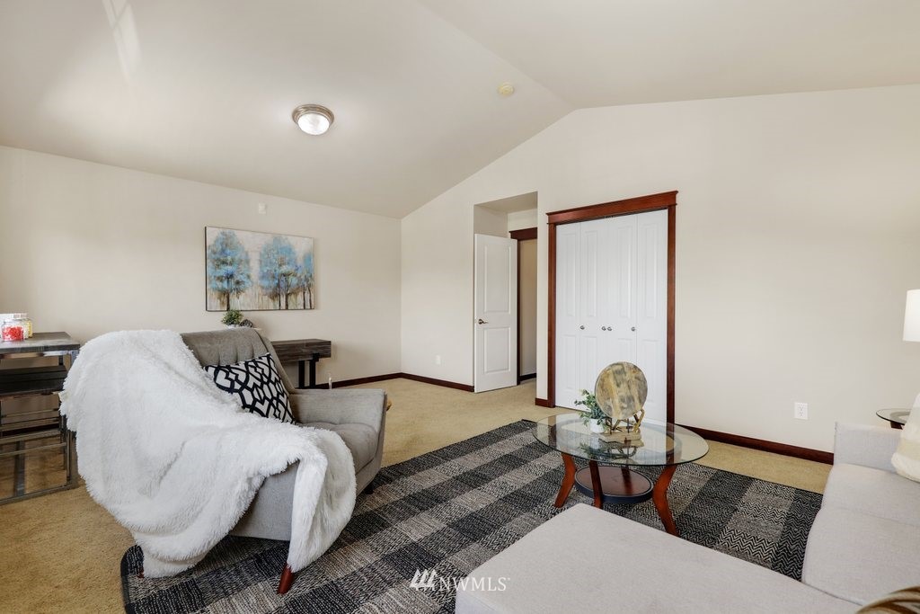 18501 42nd Avenue Southeast Bothell, WA 98012 - Photo 31 of 40 Gallery Image 31